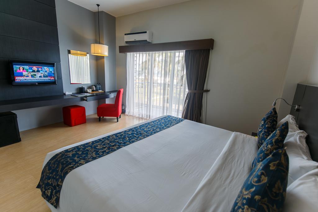 Solea Seaview Resort Lapu-Lapu City Exteriér fotografie